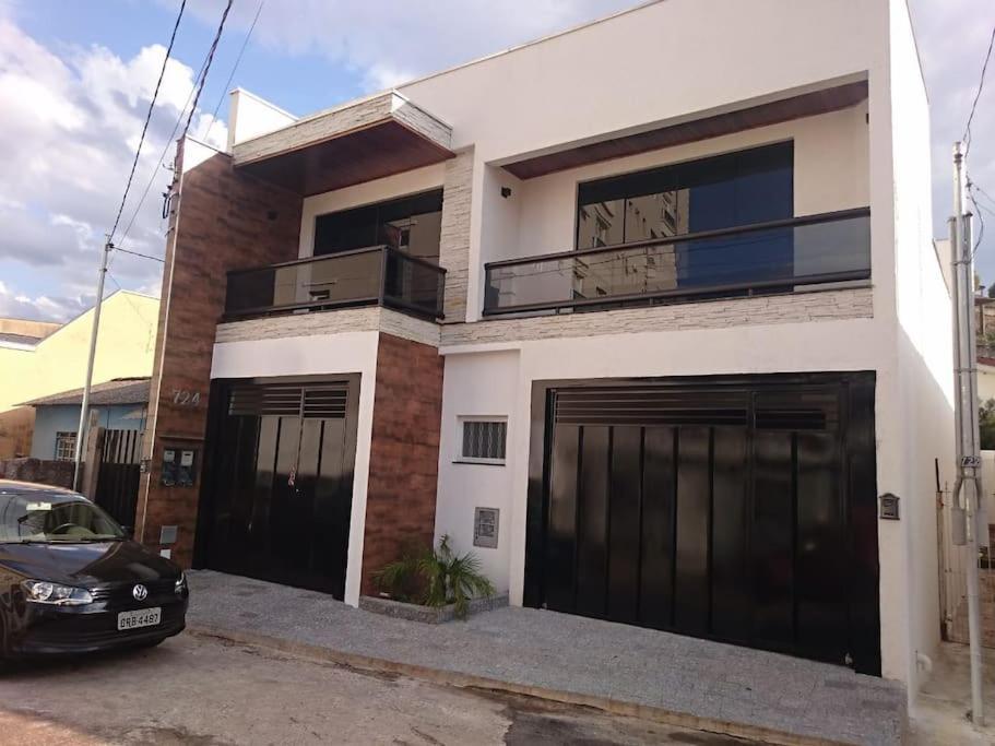 Poços de CaldasCasa Unica E Moderna Centro别墅 外观 照片