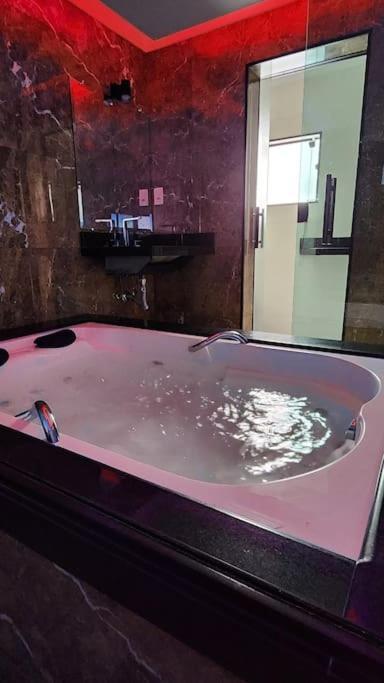 Poços de CaldasCasa Unica E Moderna Centro别墅 外观 照片